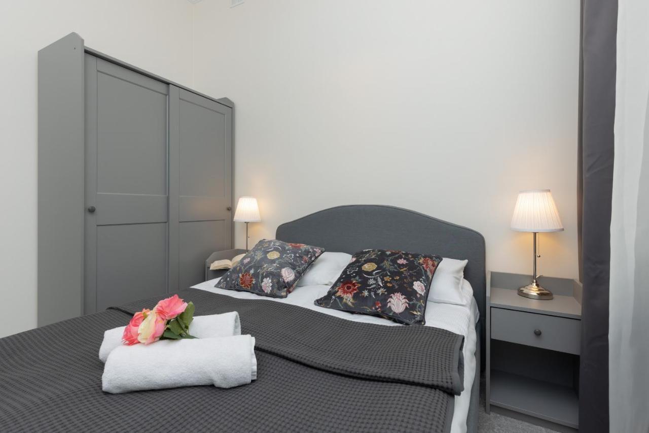Warszawa Ochota Modern Apartment For Families By Noclegi Renters ภายนอก รูปภาพ